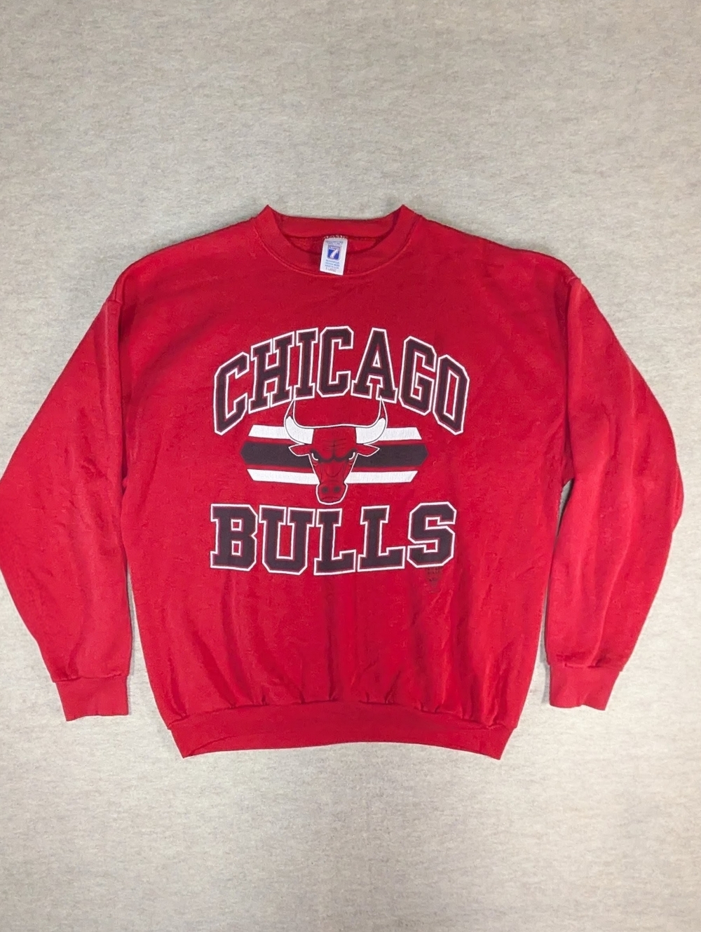 Vintage Chicago Bulls Red Logo Crewneck Pull Over Sweatshirt Size XL